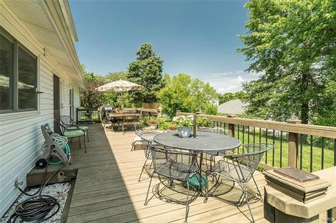 504 Oakton Rdg, Ballwin, MO 63021 photo 34
