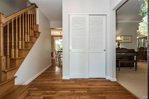 504 Oakton Rdg, Ballwin, MO 63021 photo 5