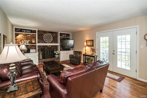 504 Oakton Rdg, Ballwin, MO 63021 photo 20