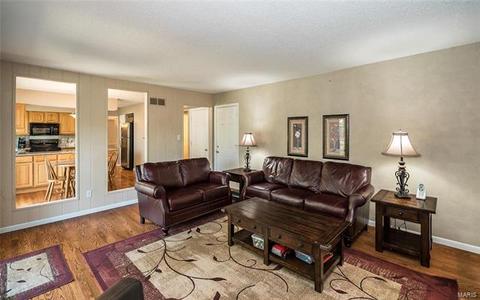 504 Oakton Rdg, Ballwin, MO 63021 photo 22