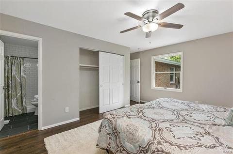906 Del Ebro, Ballwin, MO 63011 photo 19