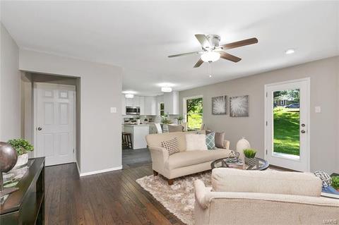 906 Del Ebro, Ballwin, MO 63011 photo 16
