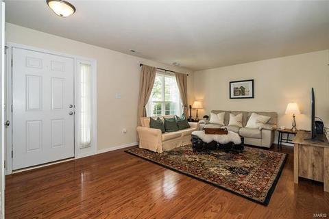 219 Coachgate Ln, Ballwin, MO 63021 photo 6