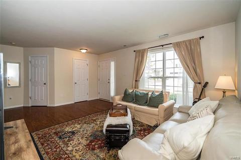 219 Coachgate Ln, Ballwin, MO 63021 photo 7