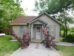 409 W 2nd St, Mountain View, MO 65548 photo 1