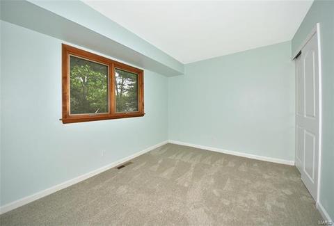 336 New Ballwin Rd, Ballwin, MO 63021 photo 17