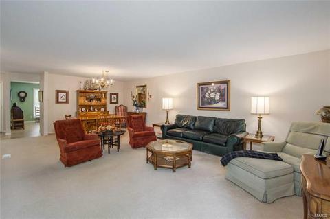 5 Swindon Ct, Manchester, MO 63011 photo 7