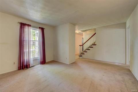 339 Cherry Hill Dr, Ellisville, MO 63011 photo 4