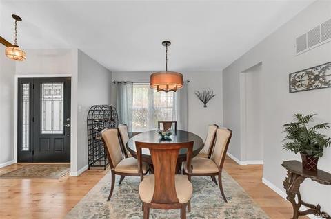 876 Sugar Hill Dr, Manchester, MO 63021 photo 3