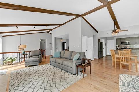 876 Sugar Hill Dr, Manchester, MO 63021 photo 9