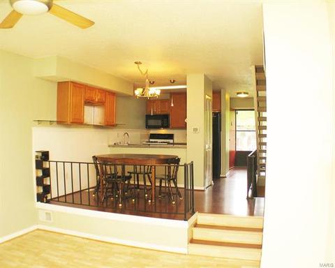 201 Braeshire #E, Ballwin, MO 63021 photo 5