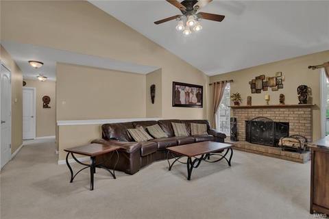 830 Kylewood Pl, Ballwin, MO 63021 photo 7
