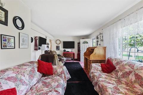 124 Irene Dr, Ellisville, MO 63011 photo 9
