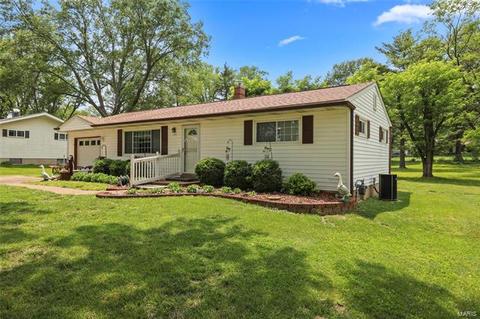 124 Irene Dr, Ellisville, MO 63011 photo 2