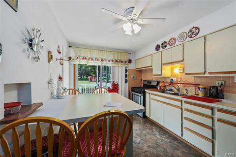 124 Irene Dr, Ellisville, MO 63011 photo 10