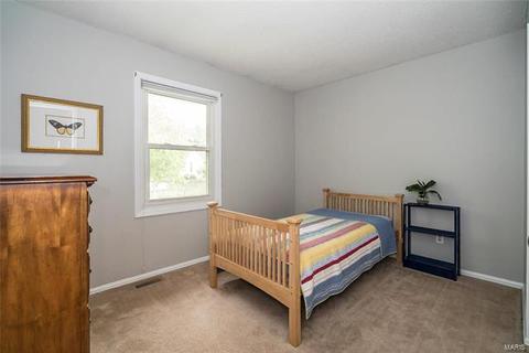 523 Shepards Xing, Ballwin, MO 63021 photo 12