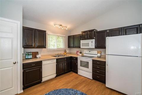 523 Shepards Xing, Ballwin, MO 63021 photo 10