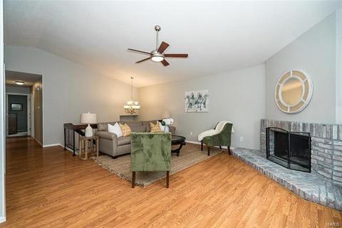523 Shepards Xing, Ballwin, MO 63021 photo 5