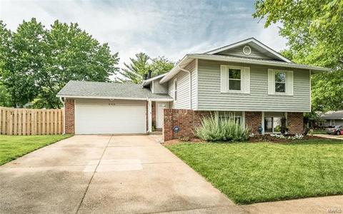 523 Shepards Xing, Ballwin, MO 63021 photo 1