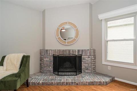 523 Shepards Xing, Ballwin, MO 63021 photo 6