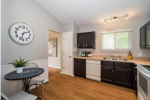 523 Shepards Xing, Ballwin, MO 63021 photo 9