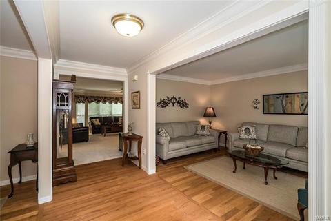 346 Gateford Dr, Ballwin, MO 63021 photo 3