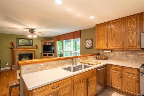 219 Arbor Trails Dr, Ballwin, MO 63021 photo 15
