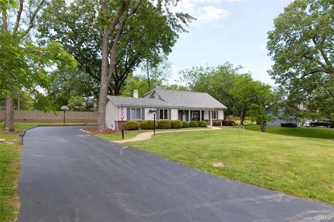 46 Klamberg Ln, Ellisville, MO 63021 photo 2