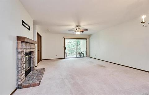 852 Woodside Trails Dr, Ballwin, MO 63021 photo 5