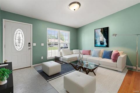 1366 Half Moon Dr, O'fallon, MO 63366 photo 5