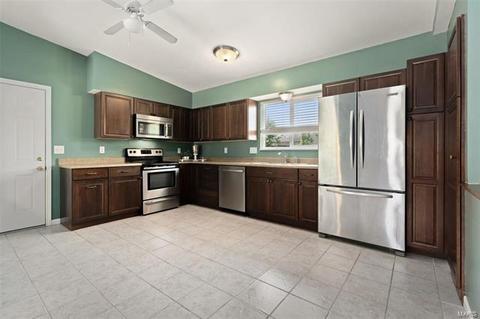 1366 Half Moon Dr, O'fallon, MO 63366 photo 6