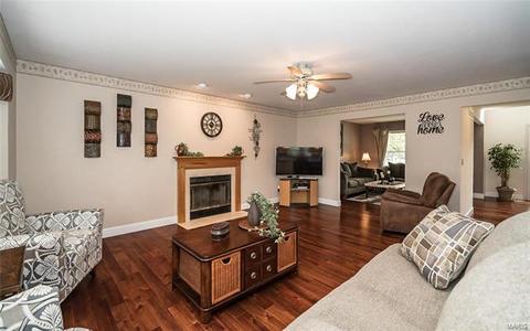 1267 Pinehurst View Dr, O'fallon, MO 63366 photo 10