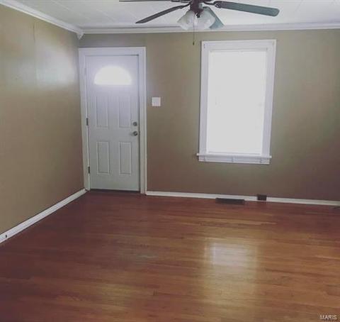 5351 Lode Ave, Saint Louis, MO 63123 photo 2