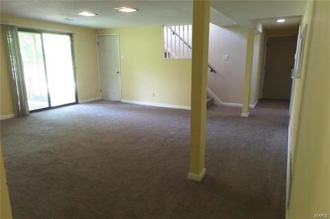 555 Spragues Ml, Ballwin, MO 63011 photo 22