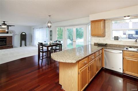 2690 Dunmore Cir, O'fallon, MO 63368 photo 8