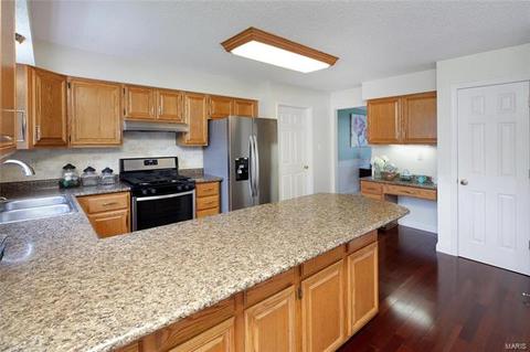 2690 Dunmore Cir, O'fallon, MO 63368 photo 7