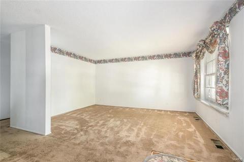 761 Rockridge Dr, Manchester, MO 63021 photo 5