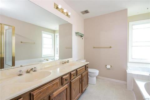 1436 Westbrooke Meadows Ln, Ballwin, MO 63021 photo 16