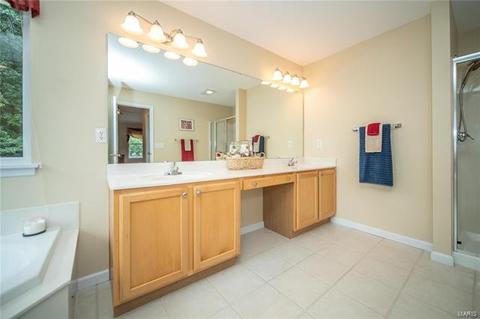 923 Castle Pines Dr, Ballwin, MO 63021 photo 29