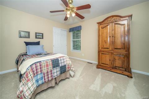 923 Castle Pines Dr, Ballwin, MO 63021 photo 30