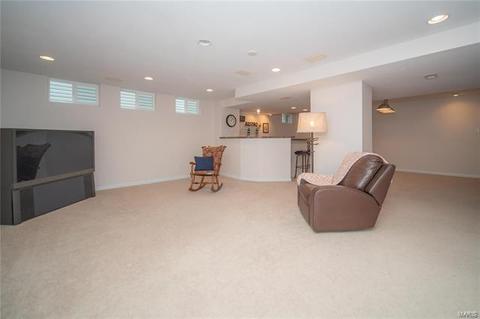 923 Castle Pines Dr, Ballwin, MO 63021 photo 38