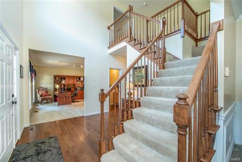 923 Castle Pines Dr, Ballwin, MO 63021 photo 10