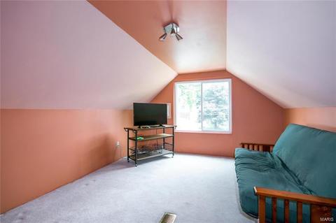 8907 Apache Ln, Saint Louis, MO 63114 photo 21