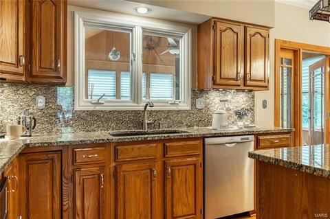 870 Pheasant Woods Dr, Manchester, MO 63021 photo 11