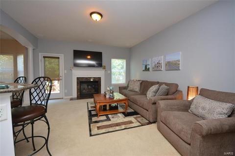 432 Parkgate Dr, Lake Saint Louis, MO 63367 photo 3