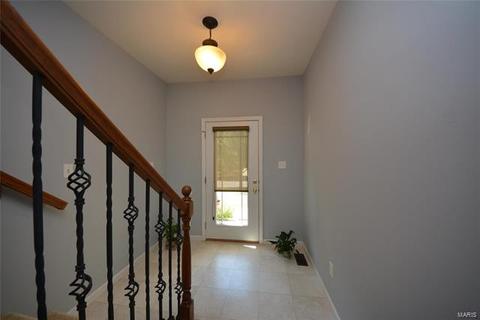 432 Parkgate Dr, Lake Saint Louis, MO 63367 photo 2
