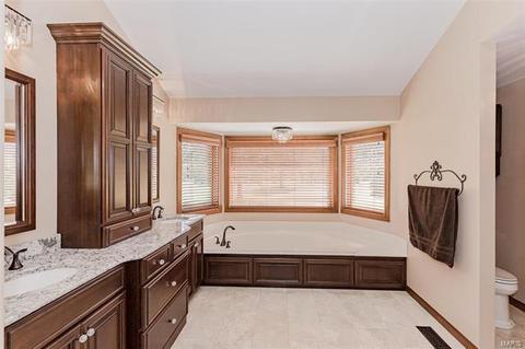 612 Thorntree, Eureka, MO 63025 photo 50
