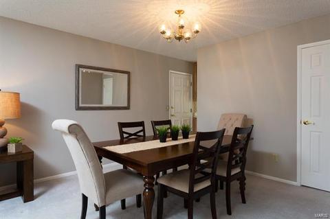 906 Almond Hill Ct, Manchester, MO 63021 photo 5