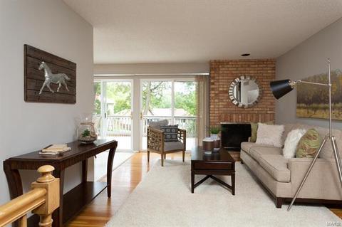 906 Almond Hill Ct, Manchester, MO 63021 photo 2