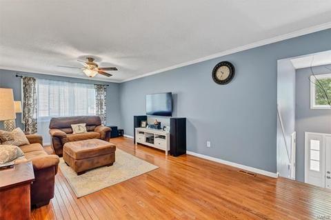 1035 Timberfield, Ballwin, MO 63021 photo 3